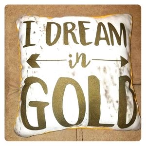 Throw pillow